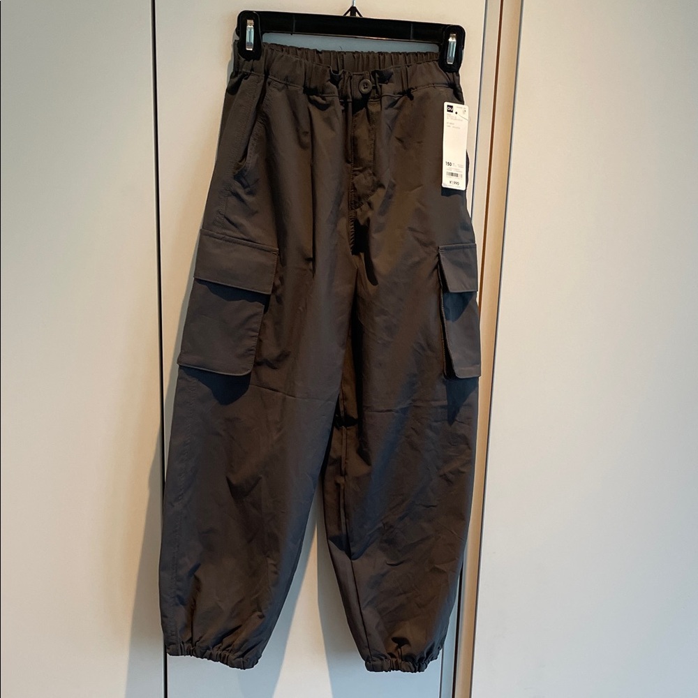 NWT GU Kids' Charcoal Cargo Pants